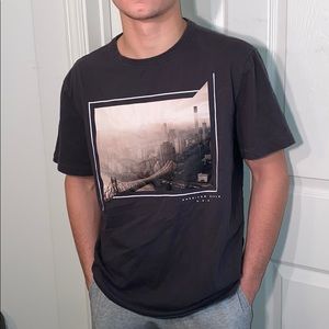 American Eagle Graphic- T shirt